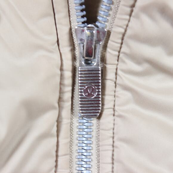 Lululemon Sherpa Hooded Puffer Jacket Size 8 Beige Cream Teddy Fleece Coat - Picture 7 of 11